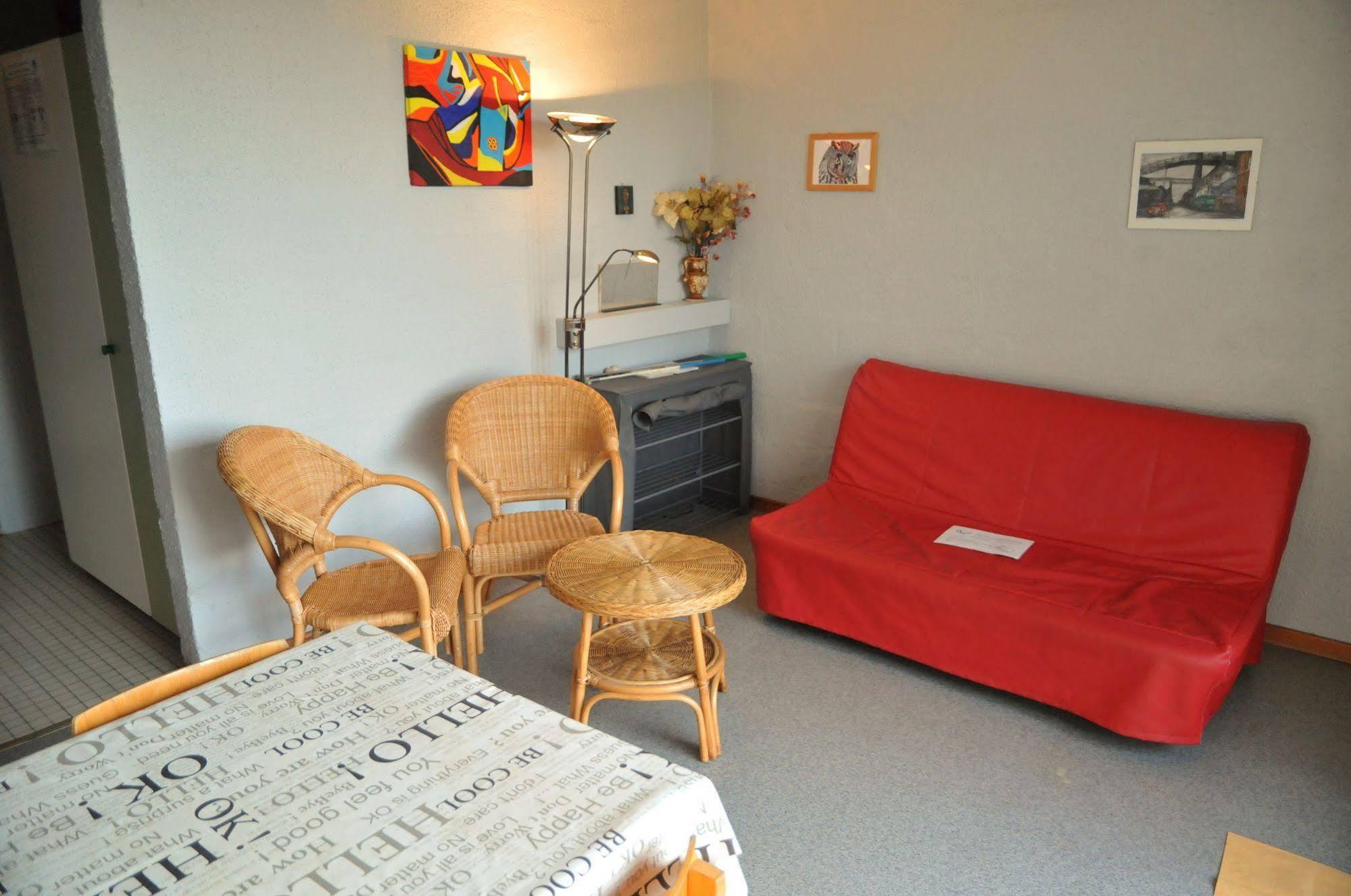 Hotel Espinette à Biron Extérieur photo