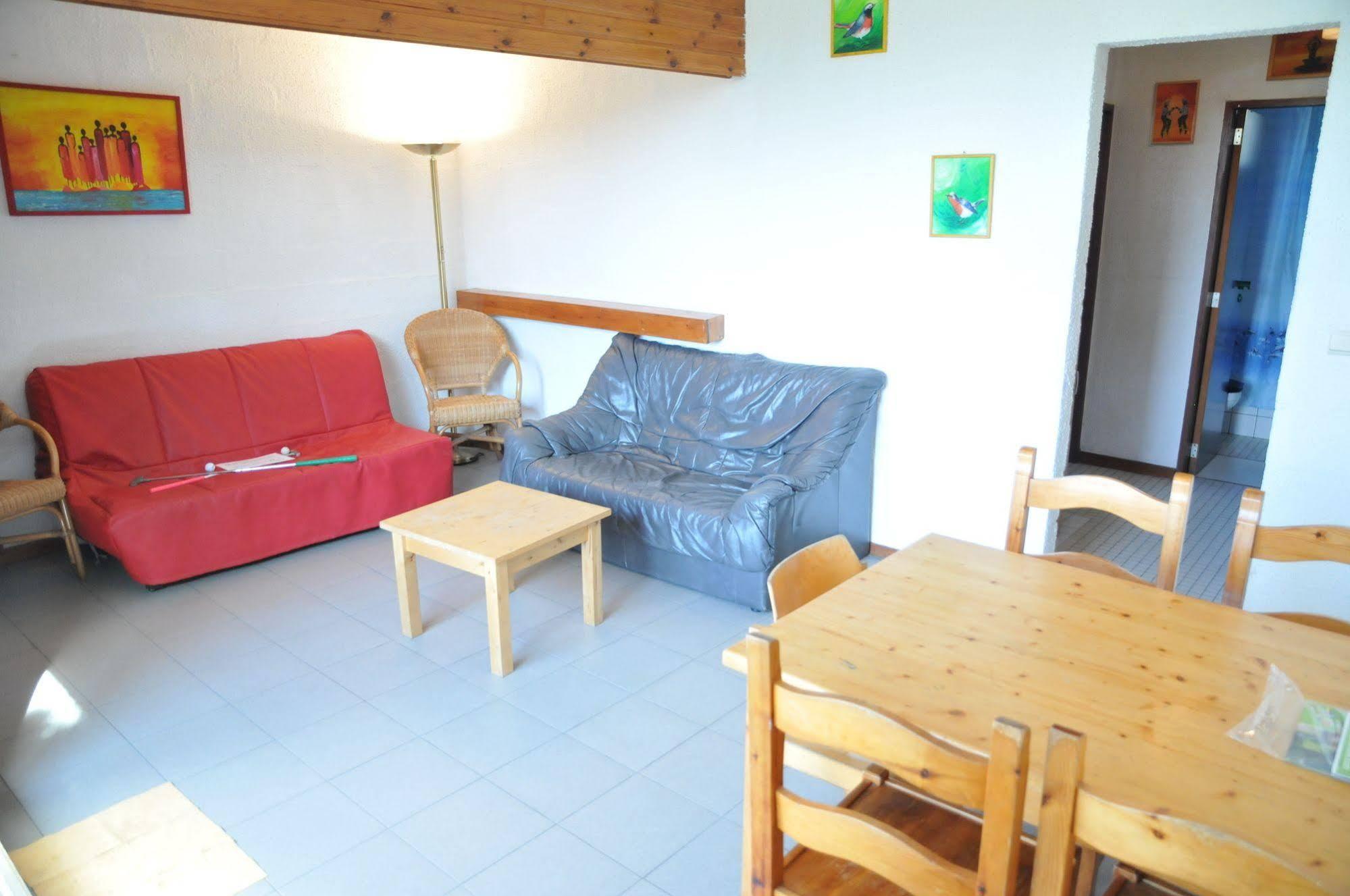 Hotel Espinette à Biron Extérieur photo