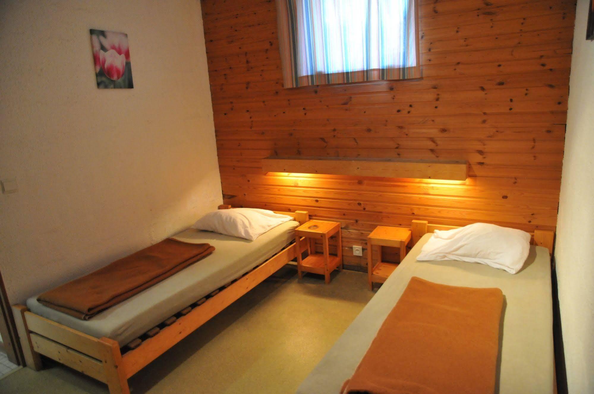 Hotel Espinette à Biron Extérieur photo